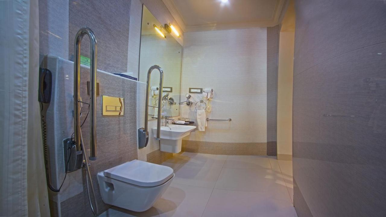 Contour Backwaters Hotel Resort&Convention Centre Rāmankari Exterior foto
